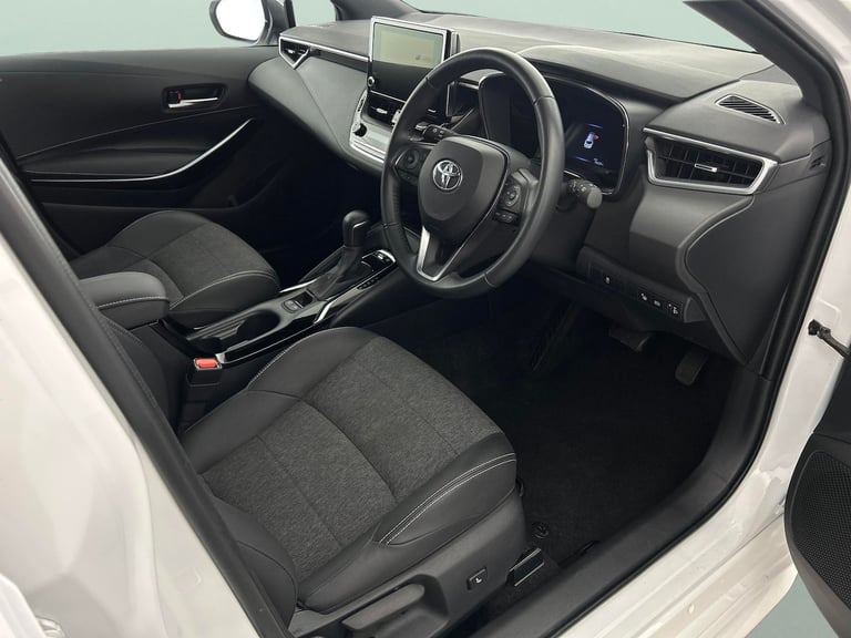 2022 Toyota Corolla 1.8 VVT-h GPF Design Touring Sports 5dr Petrol Hybrid CVT Euro 6 (s/s) (122 E...