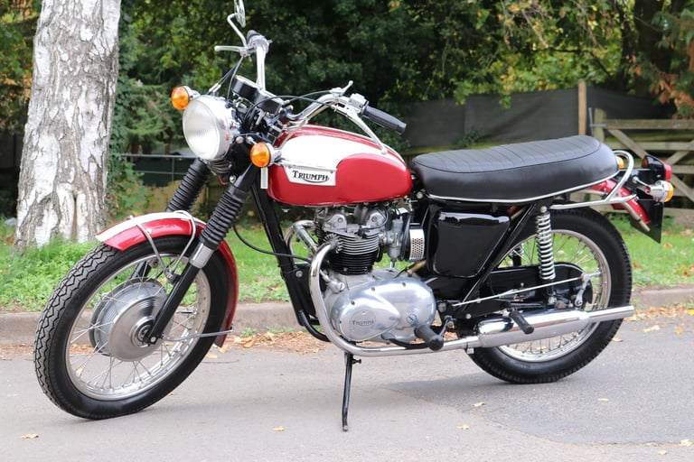 Triumph T100R Daytona 1972 in absolutely superb condition. 1 UK owner!