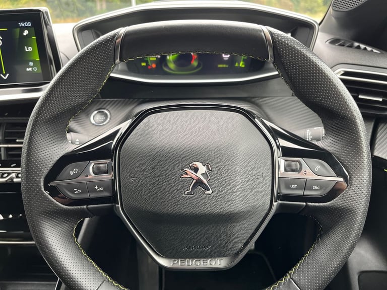  Peugeot 208 1.2 Puretech Gt Hatchback 5dr Petrol Manual Euro 6 s/s 100 Ps