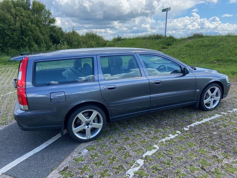 Volvo V70 Roof Rails with infill trims