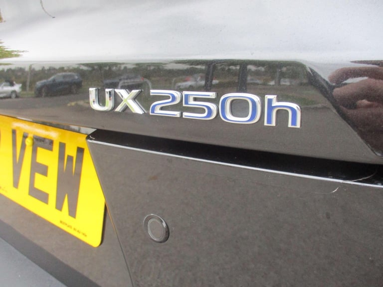2022 Lexus UX 2.0 250h Takumi SUV 5dr Petrol Hybrid E-CVT Euro 6 (s/s) (184 ps) ESTATE Petrol/Ele...