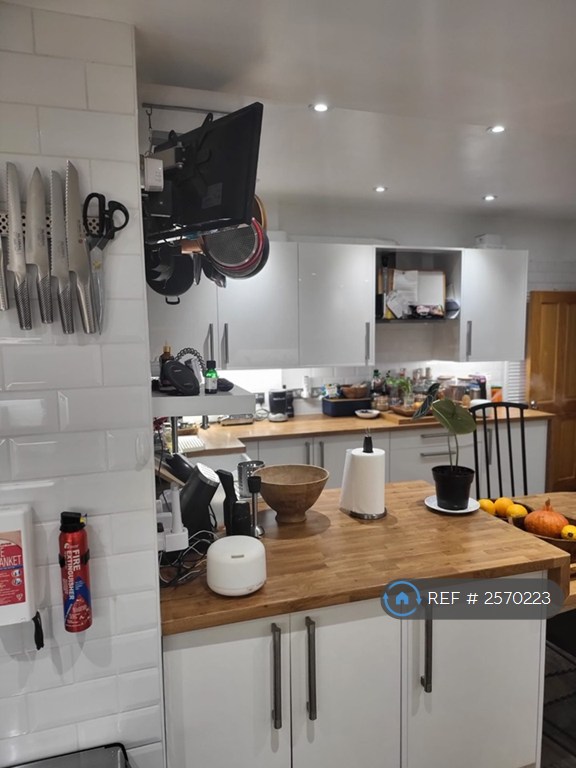 1 bedroom in Ashburnham Gardens, Harrow, HA1 (#2570223)