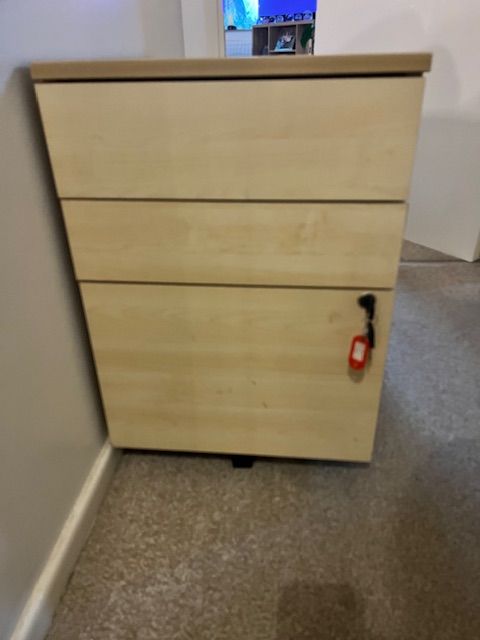 image for 3 Drawer Filing Cabinet lockable
