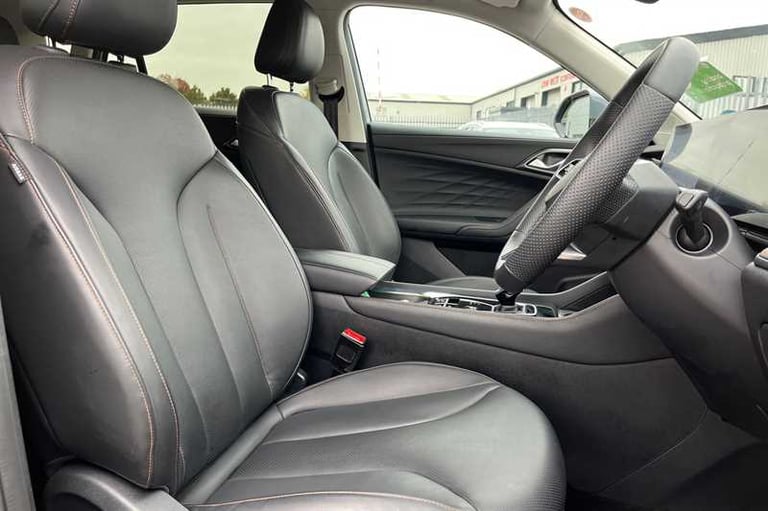 2025 MG MG HS 1.5 T-GDI Trophy 5dr DCT ESTATE PETROL Automatic