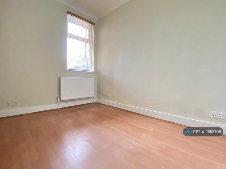 3 bedroom house in Mayville Road, London, E11 (3 bed) (#2683706)
