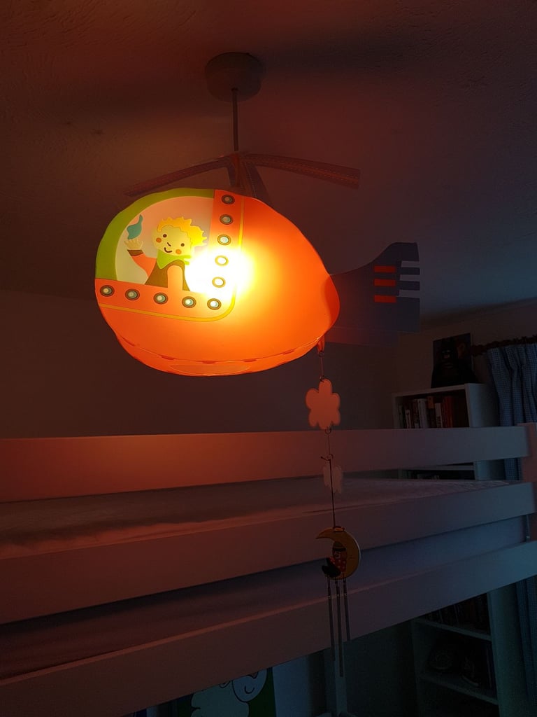 Beautiful Helicopter Light Shade - in nice condition 