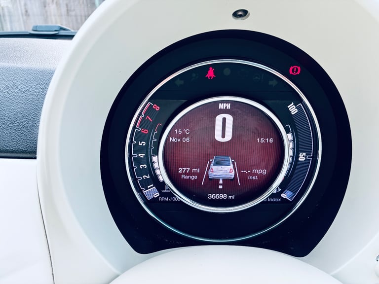 Fiat 500C, Convertible, 2018, FSH, Petrol, Manual, 1 lady owner 