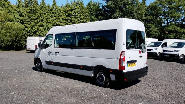 2018 Renault Master 17 SEAT MINIBUS LWB MEDIUM ROOF LM35 145 PS With 6 speed Gearbox, Auto Ligh M...