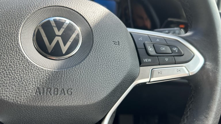 2022 Volkswagen Golf 1.0 TSI Life 5dr Petrol Hatchback Hatchback Petrol Manual