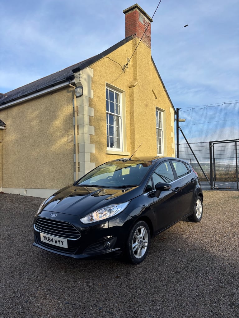 Ford, FIESTA, Hatchback, 2014, Manual, 1498 (cc), 5 doors
