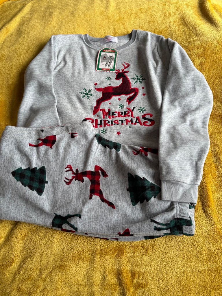 BRAND NEW LADIES CHRISTMAS PYJAMAS