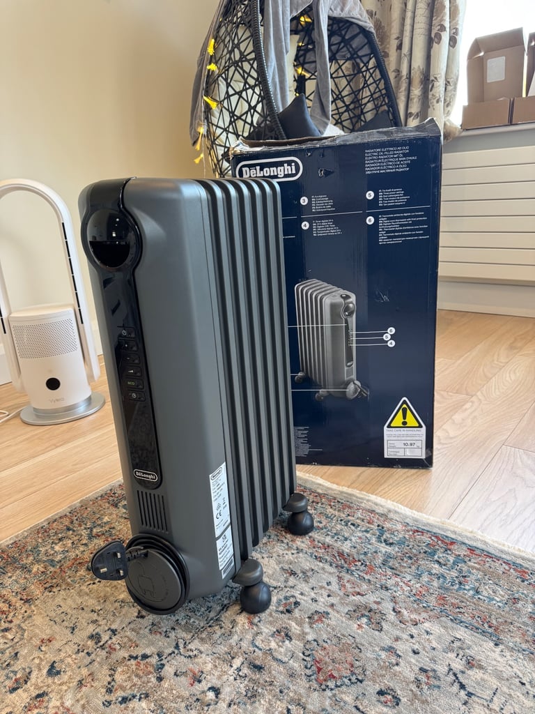 De'Longhi Radia S Oil Filled 1.5kW Grey Radiator TRRS0715E.G Grey