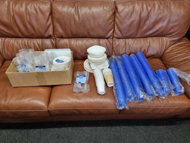 Tableware - Plastic Drinking Cup/Paper Plates/Accessories