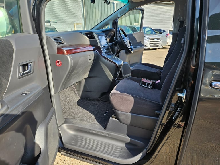 2014 Toyota Alphard Fresh import warranted mileage ULEZ compliance  MPV Petrol Automatic