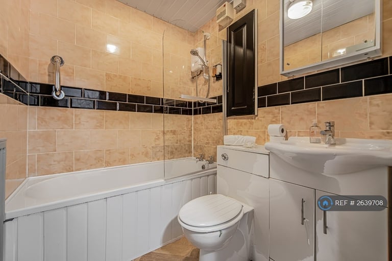 3 bedroom flat in Kilby Avenue, Birmingham, B16 (3 bed) (#2639708)