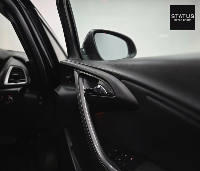 2013 Vauxhall Astra 2.0 CDTi 16V Elite [165] 5dr Auto HATCHBACK DIESEL Automatic