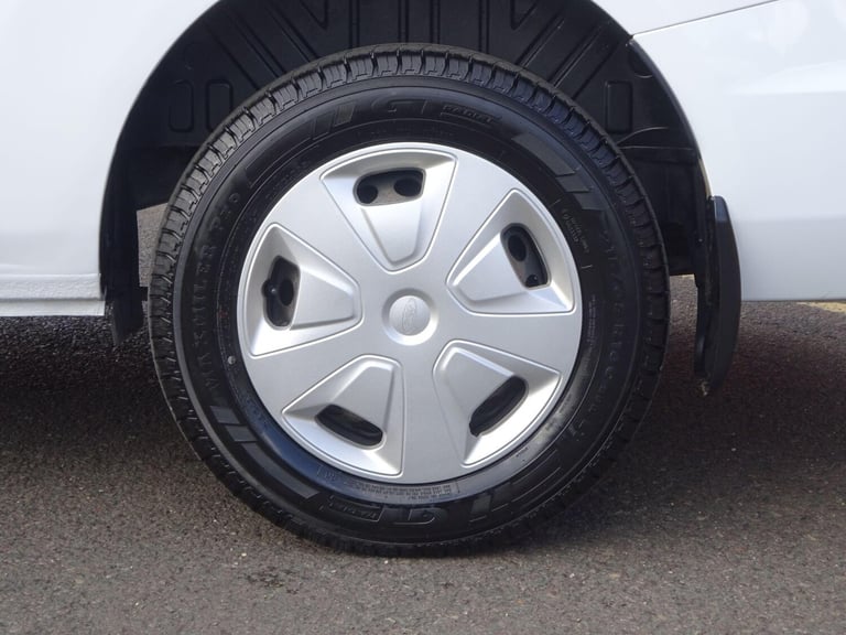 2021 Ford Transit Custom 2.0 320 EcoBlue Trend Kombi L2 H1 Euro 6 (s/s) 5dr MPV Diesel Manual