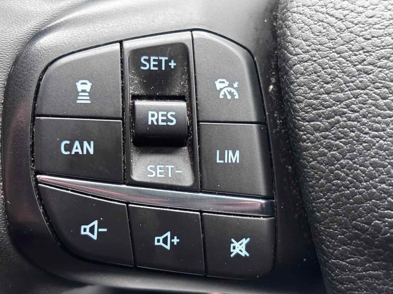 2022 Ford Transit Custom 2.0 320 Limited 6 Seater Crew Van Double Cab 5dr Diesel Auto L1 H1 Euro ...