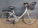 LADIES GIANT LIGHTWEIGHT ALUMINIUM STEPTHROUGH TOWN IN SUPERB ALMOST NEW CONDITION...