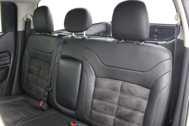2020 Mitsubishi L200 Doublecab 2.2 Di-D Barbarian X 4WD Automatic Double Cab Pick-up Diesel Autom...