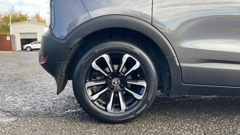 2022 Vauxhall Crossland 1.2 Design 5dr Petrol Hatchback Hatchback Petrol Manual