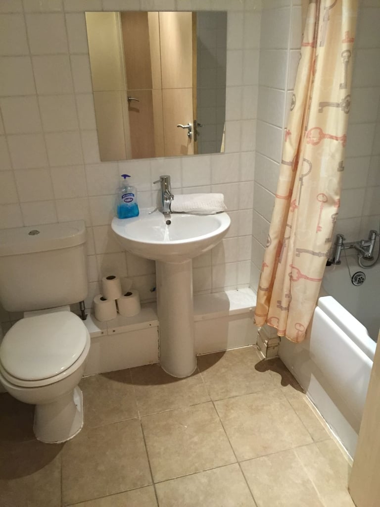 City Centre executive apartment for short term holiday/business let  