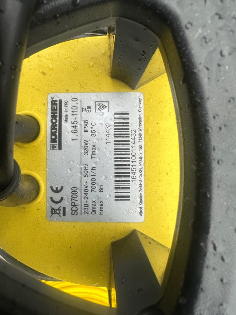 Karcher SDP 7000 Submersible pump & hose.