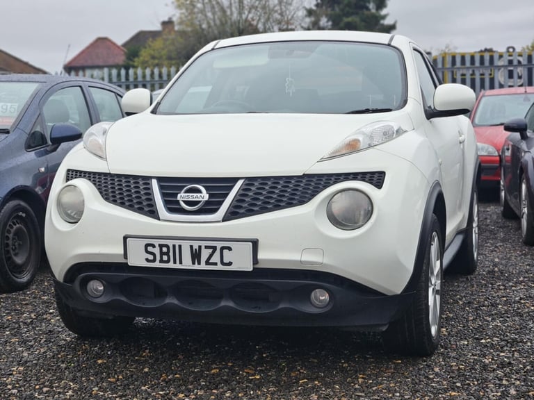 2011 Nissan Juke 1.6 Acenta 5dr [Premium Pack] HATCHBACK Petrol Manual