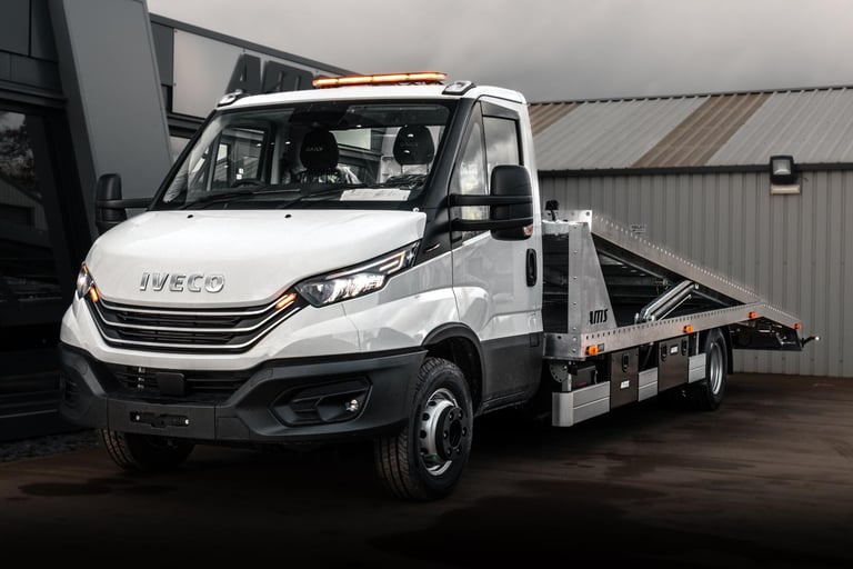 2025 Brand new Twin deck Iveco Daily 72 180 Himatic 3.0 Diesel Business pack