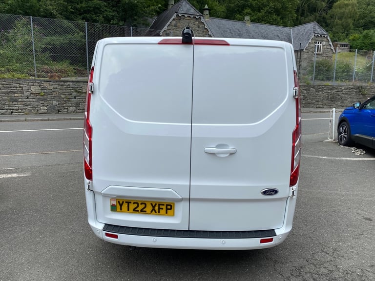 2022 Ford Transit 2.0 EcoBlue 170ps D/Cab Limited Van DCIV 6 Seat Crew L2 Long B