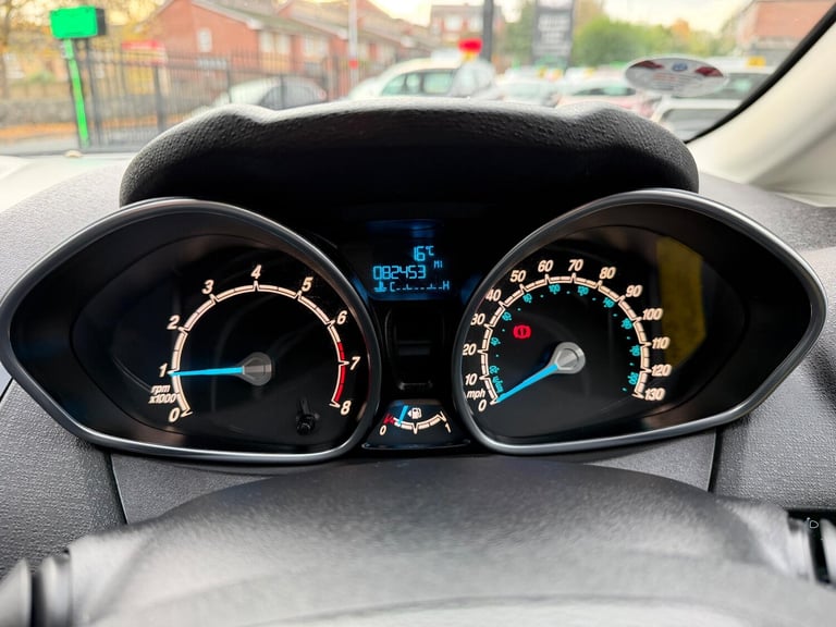 2013 Ford Fiesta 1.0T EcoBoost Zetec Euro 5 (s/s) 3dr HATCHBACK Petrol Manual