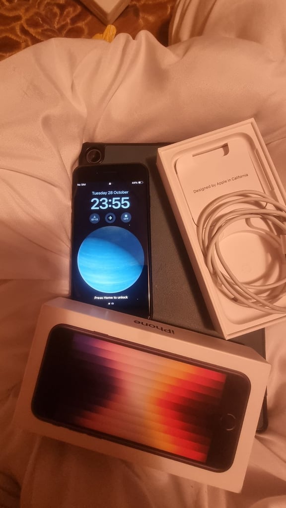 image for Iphone se 2022