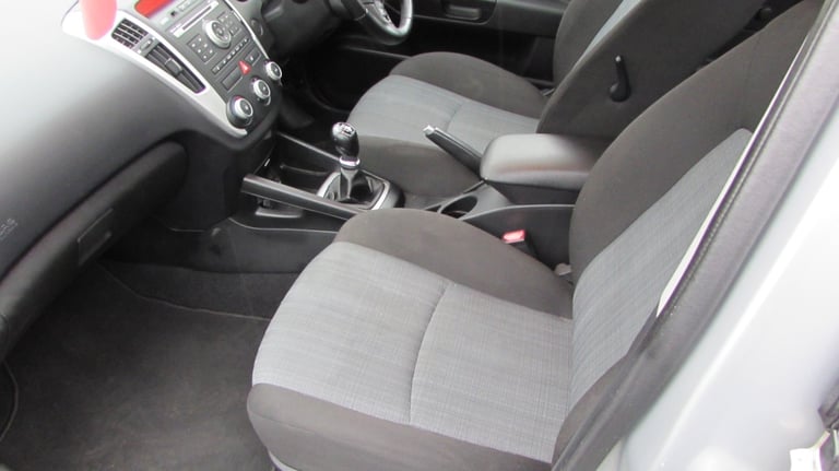 2012 Kia Ceed 1.6 CRDi 89 2 EcoDynamics 5dr ESTATE Diesel Manual