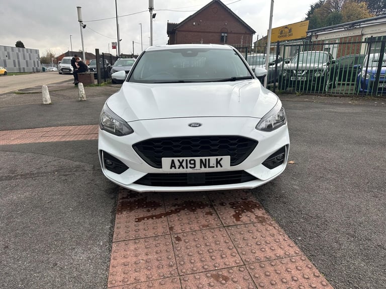 image for  Ford Focus 1.0T EcoBoost ST-Line Euro 6 (s/s) 5dr Petrol Manual