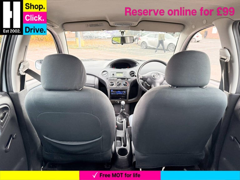 Toyota Yaris 1.3 VVT-i Blue Hatchback 5dr Petrol Manual (133 g/km, 85 bhp) Petrol Manual - Image 16