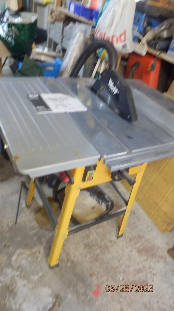 electric table saw