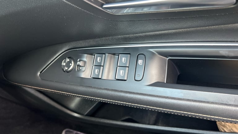 2022 Peugeot 3008 1.6 Hybrid 225 GT Premium 5dr e-EAT8 Estate Estate Hybrid Automatic