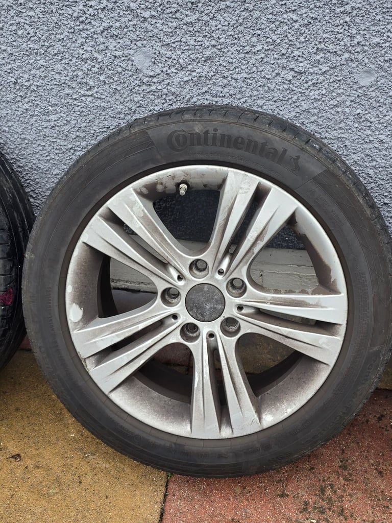 BMW alloy wheels 17" with tyres bargain