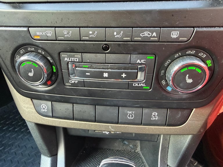 2015 Skoda Yeti 1.2 TSI SE L Outdoor DSG Euro 6 (s/s) 5dr HATCHBACK Petrol Automatic