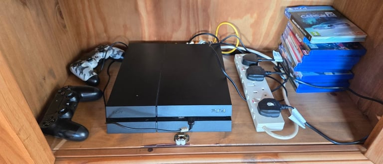 image for Playstion4,plus games.games included red dead,cod,fifa 23,battlefield