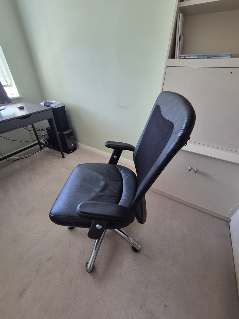 Black Office Desk Chair - adjustable and on castors - FREE