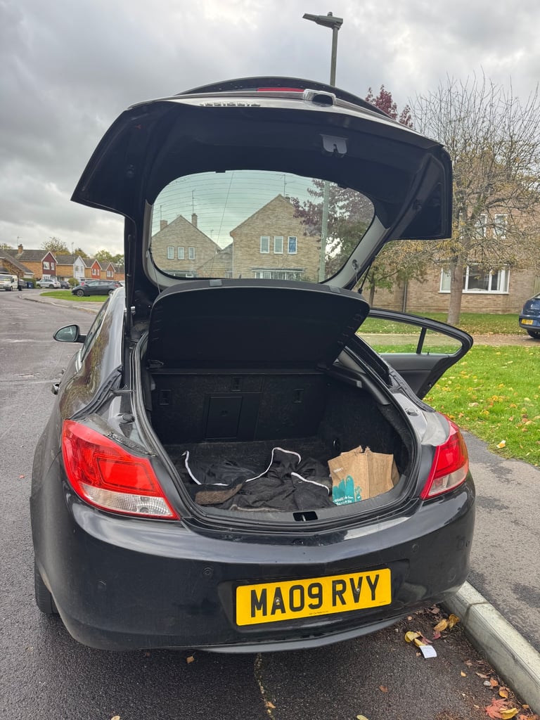 Vauxhall, INSIGNIA, Hatchback, 2009, Manual, 1956 (cc), 5 doors