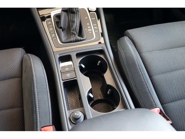 2019 Volkswagen Golf 2.0 TSI R Estate 5dr Petrol DSG 4Motion Euro 6 (s/s) (300 ps) Estate Petrol ...
