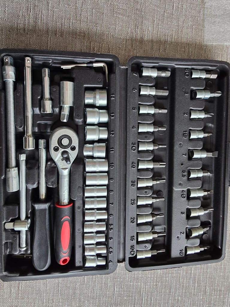 Wrench tools 46 pieces NEW