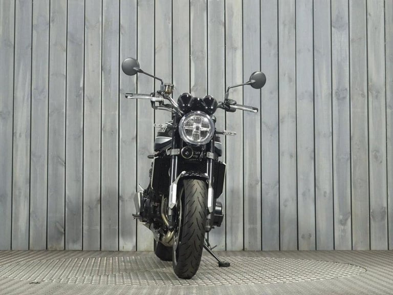 2021 71 KAWASAKI Z900 RS