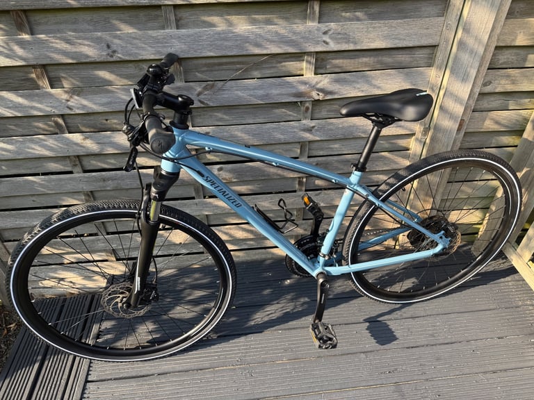 Specialized Ariel Hybrid / Mountain Bike woman’s / Girls 