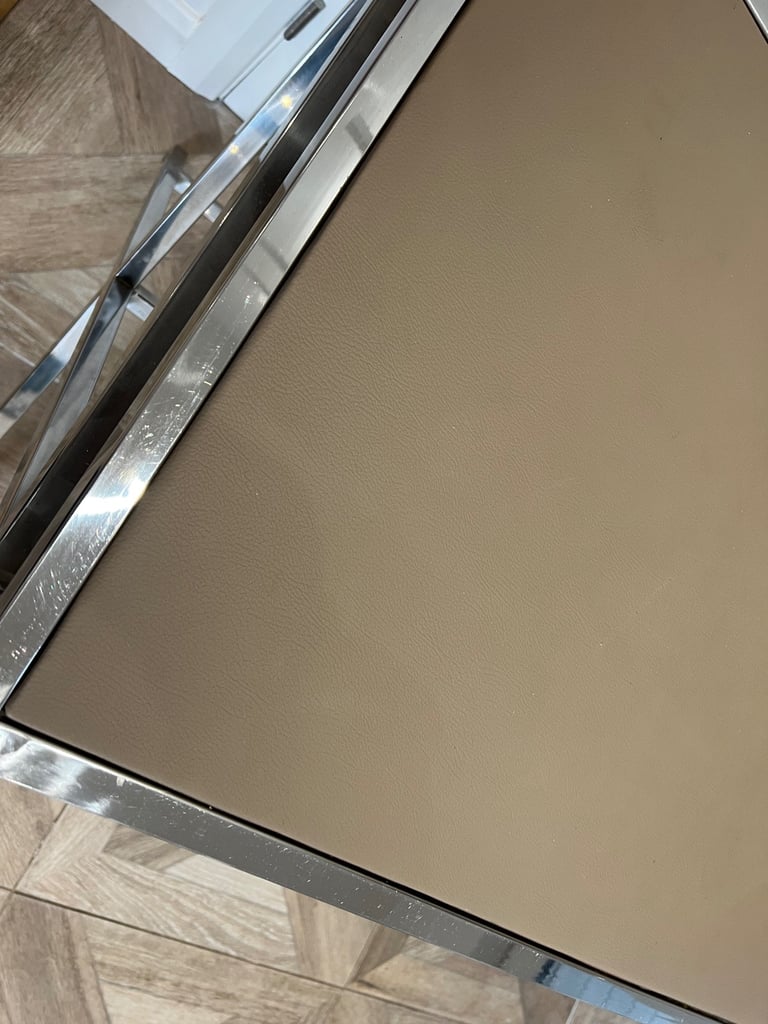 Desk Modern