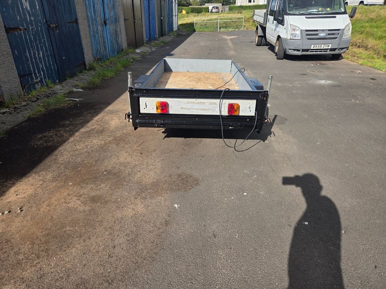 8x4 box trailer  