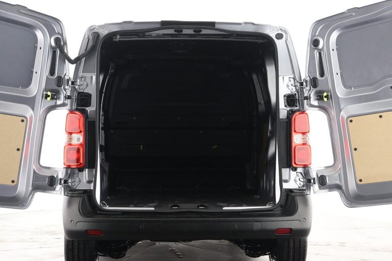 2025 Peugeot Expert PV Standard 1.5 BlueHDi 120 Professional S&amp;S MT6 Panel Van Diesel Manual