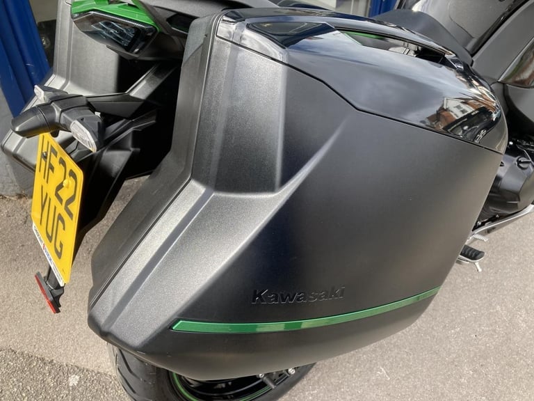 KAWASAKI PERFORMANCE TOURING EDITION - WITH FULL KAWASAKI SERVICE HISTORY 